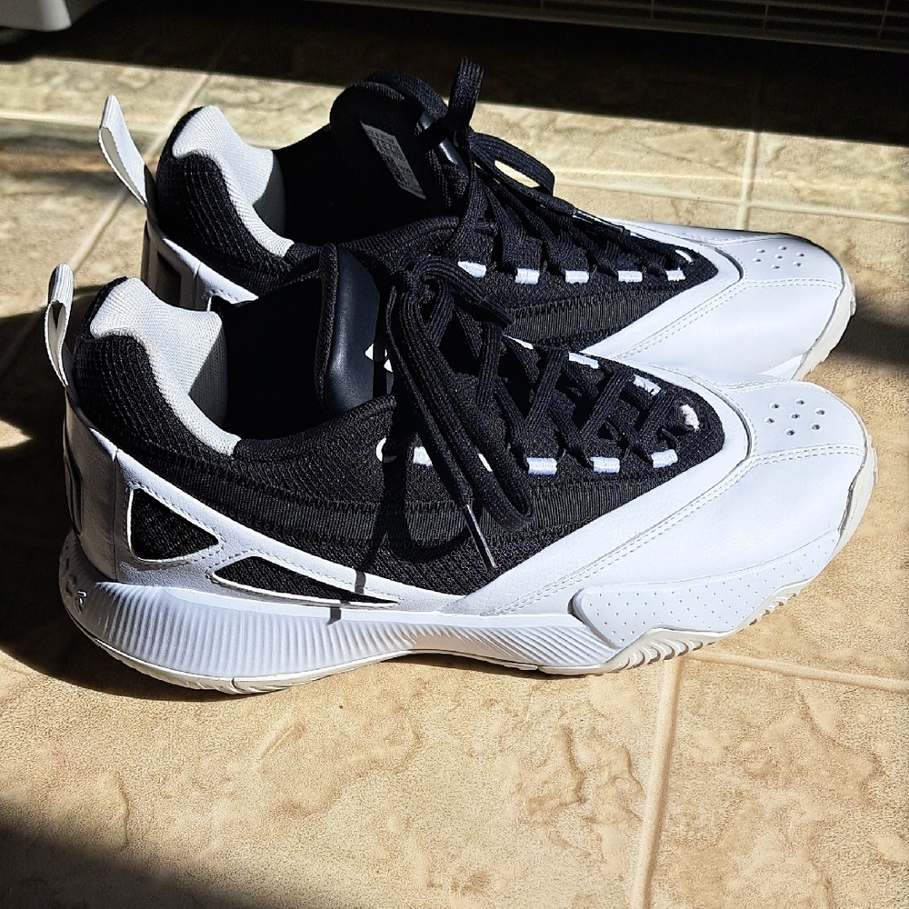 Adidas BOUNCE Athletic Sneakers